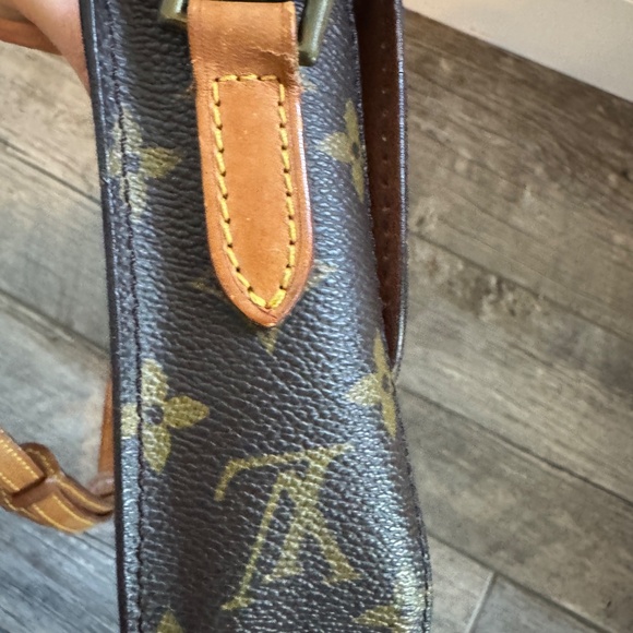 AUTH Louis Vuitton Saint Cloud PM Crossbody LV Monogram Shoulder Bag - Picture 8 of 10